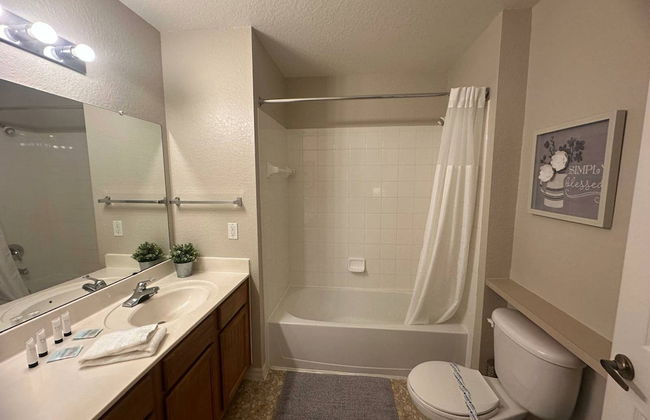 Charming Townhouse Near Disney - Photo 38