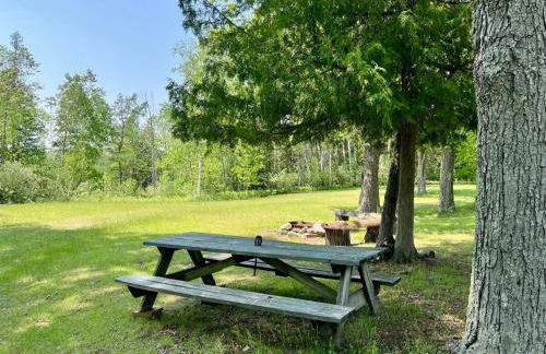 Cozy Private Log Cabin on acreage - Foto 7