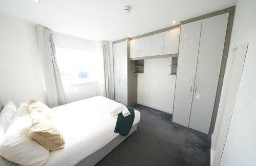 HEATHROW AIRPORT apartments-FREE parking-Free underground to and from Heathrow-30 min central London - Foto 52