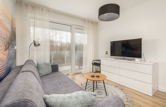 Coast Apartment With Balcony by Renters - Photo 16