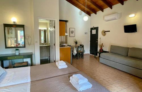 Theos Holidays Apartments - Foto 8