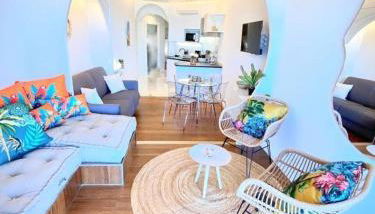 LE ROCAMARE -Superb-Atypical Sea view-A.C-WIFI - Foto 4