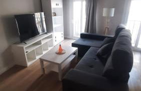 Almería Centro- Piso Reformado, Exterior, WiFi, a 1 minuto de Puerta Purchena - Foto 2