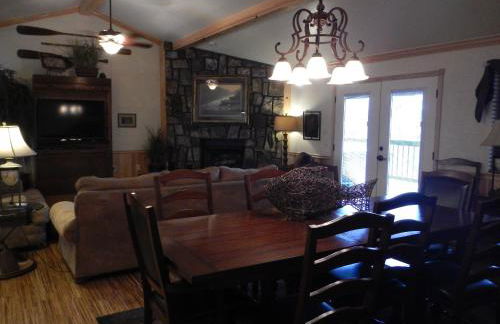 C20, Three bedroom, three bath log-sided, luxury Harbor North cottage with hot tub cottage - Foto 6