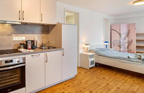 In der Stadt und der Natur - Photo 4