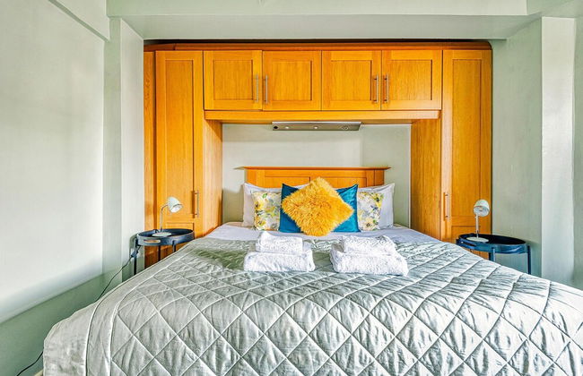 Warm and Welcoming Home in Putney by Underthedoormat - Foto 14