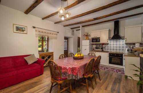 Villa Simici quiet peaceful place with pool perfect to enjoy the nature - Foto 9