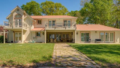 Modern Lake Conroe House with Lakefront Park and Deck! - Foto 4