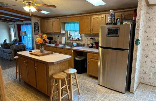 15 miles to Windham Mountain ! King Bed, Game Room, OutDoor Patio - Foto 5