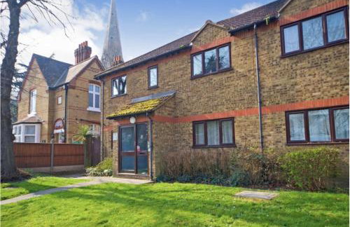 Modern Spacious 1 Bed Apartment with Free Parking in Trendy Inner London Suburb 15 mins walk to Victoria Line Underground then 20 mins to Oxford Street "West End of London" or 10 mins walk to Overground and 10 mins to London Liverpool St "City of London" - Foto 56