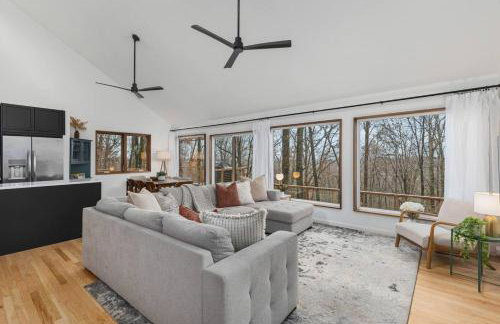 Dream Retreat with Hot Tub, FirePit, Grill and only 15 min to Downtown Chattanooga - Foto 16