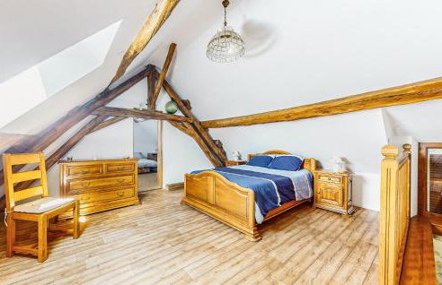 3 Bedroom Nice Home In Lainsecq - Foto 17