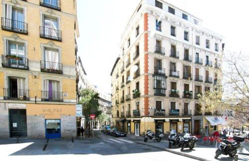 Bright cozy 2BD - OPERA area - Photo 29