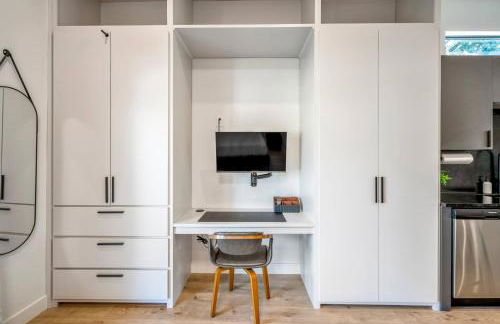 Nature-Inspired Living n Houston’s Trendy East End - Foto 15