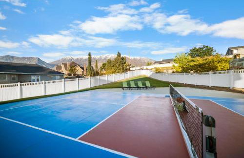 Luxe Family Retreat with Private Pickleball a Large Swim Spa indoor Movie Theatre 2 Outdoor Firepits a Home Gym and more - Foto 56