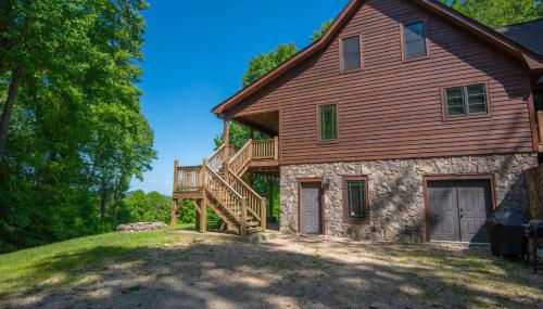 Blue Ridge Mountain Retreat - 30 acres to explore & VIEWS, Sleeps 15 - Foto 3