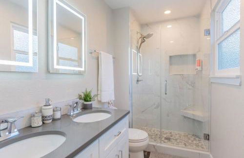 2 King Beds / Hot Tub / BBQ / Hiking / Fire Pit - Foto 17