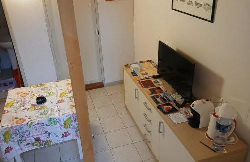 Tri-na-krì-a - Foto 1