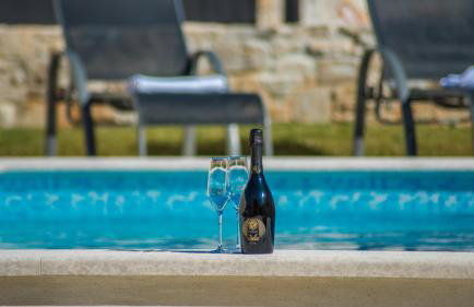 Beautiful Heritage Villa Croc with pool in Buje - Foto 2