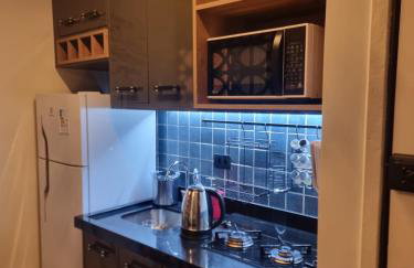 Apto completo, totalmente equipado, com um quarto - sem garagem - não são permitidas visitas - Foto 4