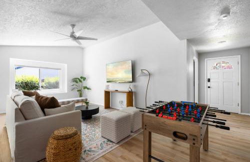 Stylish Renovation, Perfect for Families & Pets, Garage Parking, Sleeps 10 - Foto 8