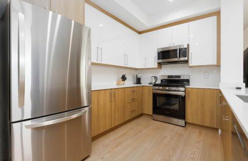 Stylish Apartments in Glendale with Free Parking - Foto 53