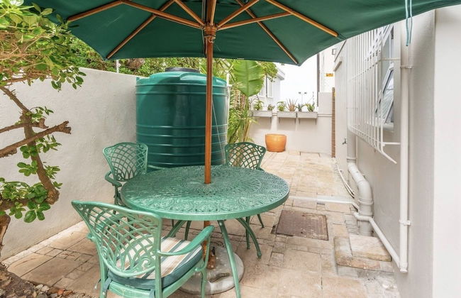 Bantry Beach Luxury Suites - Photo 63