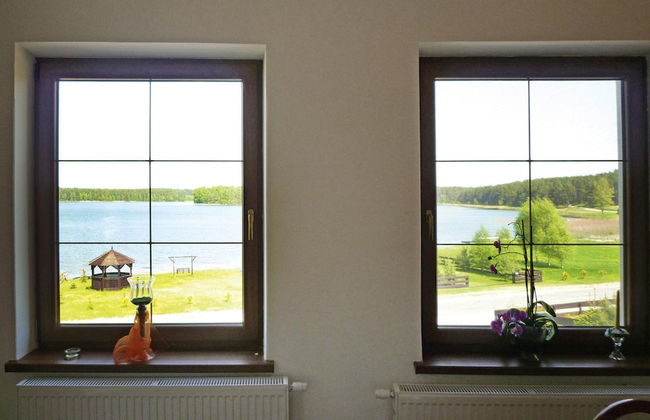 Beautiful Apartment in Prime Lakeside Spot - Photo 29