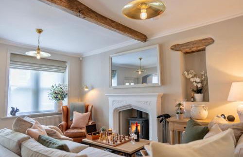 Danes Cottage - Luxury Peak District Retreat - Photo 1