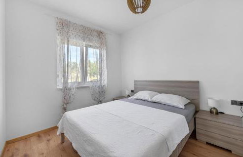 Gorgeous Home In Danilo With Wifi - Photo 28