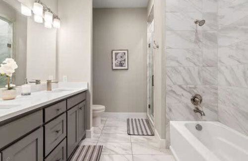 Trinity Groves Retreat - Large Modern 5 BR Home - Foto 24