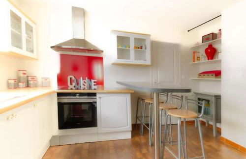 Très agréable villa avec barbecue - Foto 4