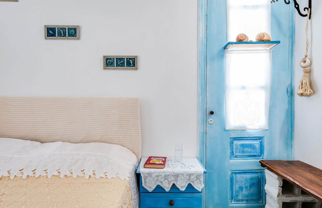 Astra Holiday Home in Aegina Island With Gorgeous Sunset Views - Photo 6