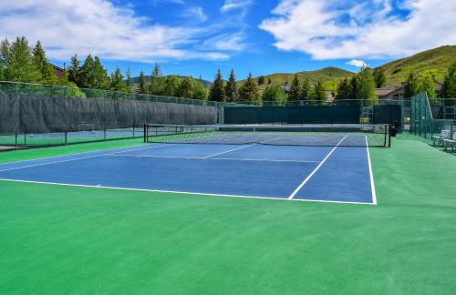 Single Level Ranch Condo in Elkhorn - Photo 18