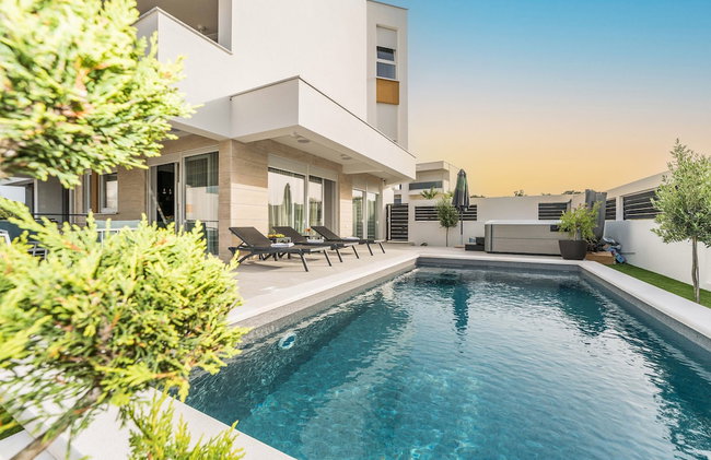 Luxury apartment Sun with private Pool and Jacuzzi - Photo 41