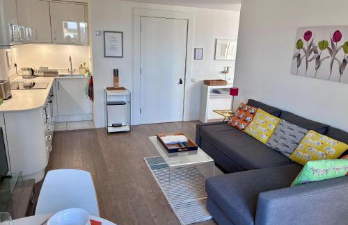 Regatta - A lakeview apartment in Thorpeness - Aldeburgh Coastal Cottages - Photo 3