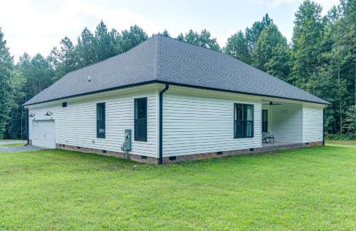 Secluded 18-Acre Retreat in Staley with Game Room - Foto 24