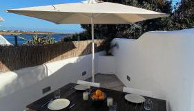 Luxury oceanfront villa in an idyllic location no1 - Foto 3, furniture