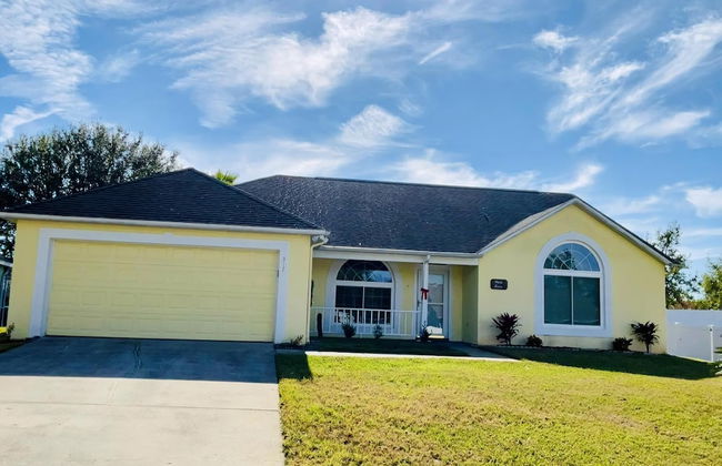 Amazing 3/2 Vacation Home With Private Pool!! - Foto 37