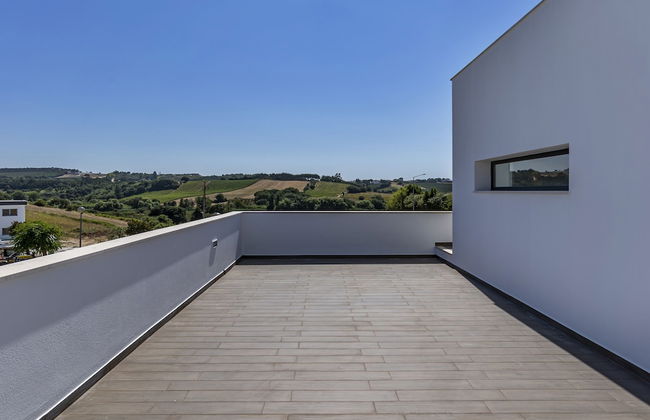 Captivating 4-bed House in Cadaval District-lisbon - Foto 8