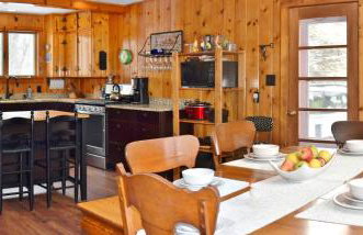 ☆Cherry Farmhouse☆60 Acres☆Central Air☆Fireplace - Foto 4