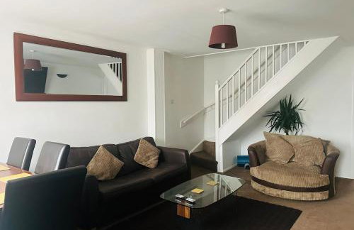 Charming 2Bedroom Home with Garden & Parking for 2 - Foto 10