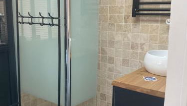 La Valenzo - Foto 4, Shower