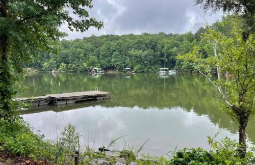 Romantic Cabin, Hot Tub, Lake Access, OutdoorLiving! - Foto 54