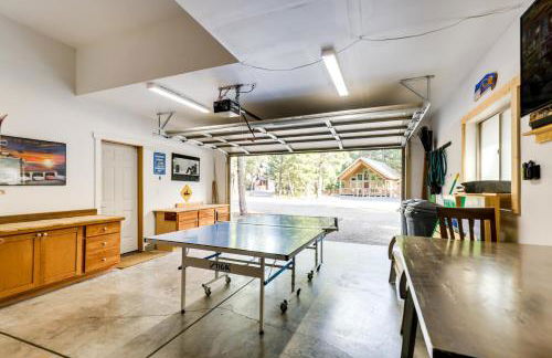 Hot Tub and Game Room Ronald Retreat 2 Mi to Lake! - Foto 22