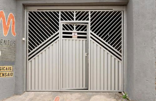 Flat 3 com cama queen e ar-condicionado, perto do Parque da cidade - Foto 18