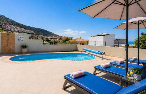 Villa Sol Costa Adeje Heated Pool Putting Green Sleeps 8 - Photo 7