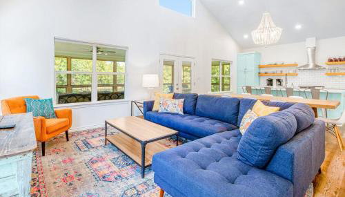 Lakefront Dog-Friendly Home with Kayaks, SUP's, Huge Screened Porch - Photo 5