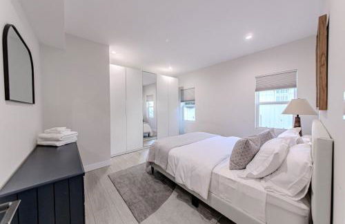 Modern 5 Bed with Guest House & Pool West Hollywood - Foto 36