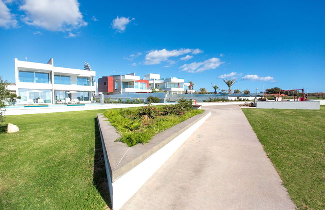 Tranquility Beachfront Villa - Foto 59